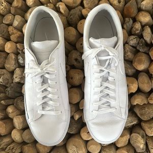 Nike Men’s Leather Sneakers Size 13